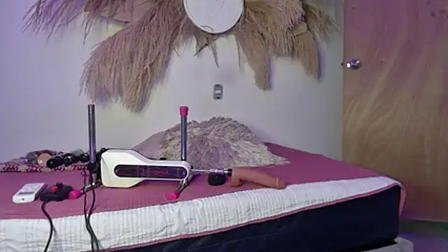 Roxxana-queen webcam