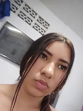 Eliana_cherry webcam
