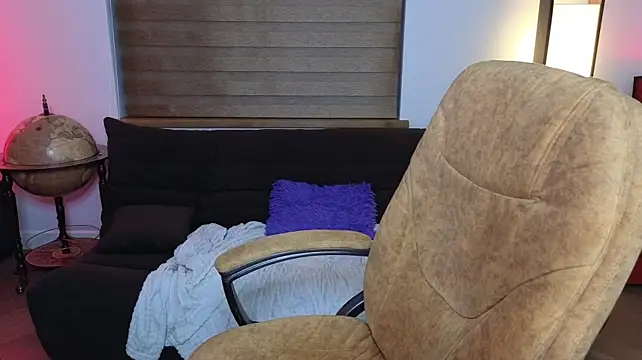 Lila_West webcam