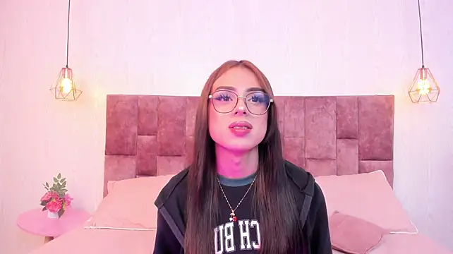 samanthafairyy (T teen) - DILDO BATHED IN SALIVA 🍆💦💋