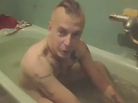 SHARPSkinhead live cam on StripChat