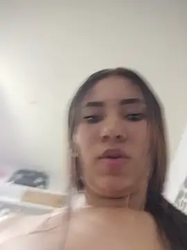 Eliana_cherry webcam