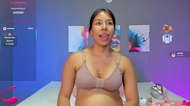 MadissonShakur webcam