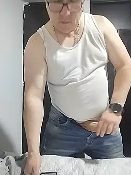 bigcristh79 (Ask my age) - Masturbated machinne