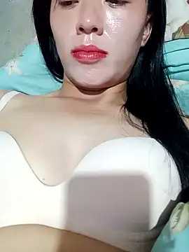 PIPIEBABY202 webcam