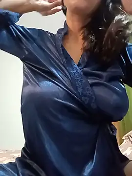 new_disha (Ask my age) - Hlo come  enjoy threesome with me🥰😘