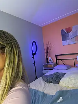 Valentina_Saint webcam