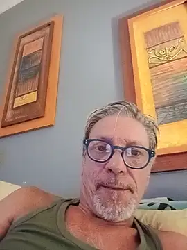 Deddyitalia3p live cam on StripChat