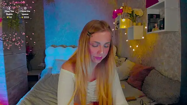 Mika_Rayy webcam