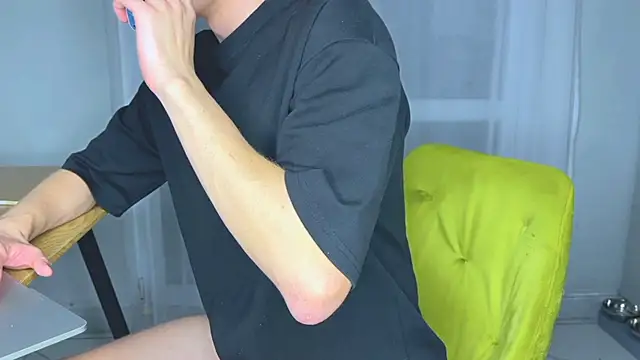 alyx_garden webcam
