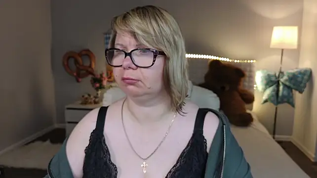 BonnnyBoobsy webcam