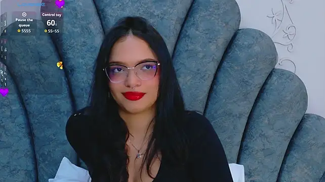 Maddy-Dove webcam