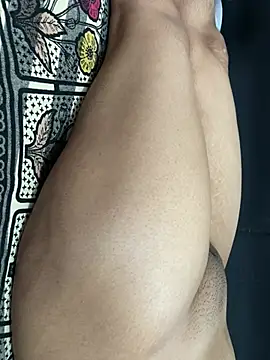 sexy-shanaya-uk07 webcam