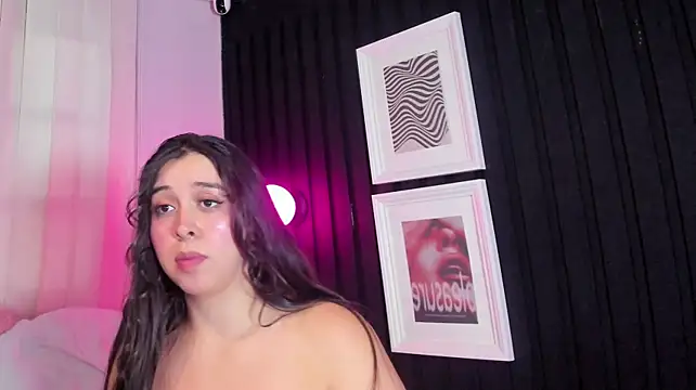 Isabella_max webcam