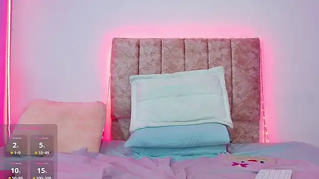 Ava_Raye webcam