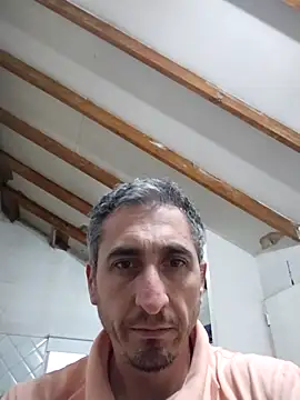 alejandro83bsf (Ask my age) - Sin trabajo quiero plata$$$