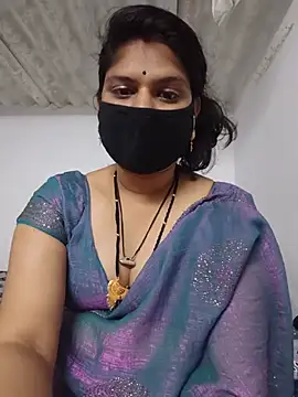 SexyBhumii webcam