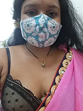 Hotty_Priyanka webcam