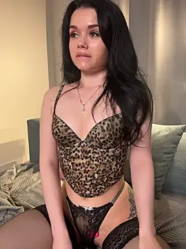 Luxuryy_baby live sex cam