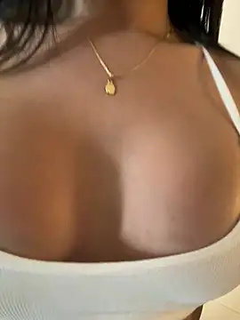Jenn_Layton webcam