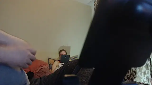 MoonedByEva2025 webcam