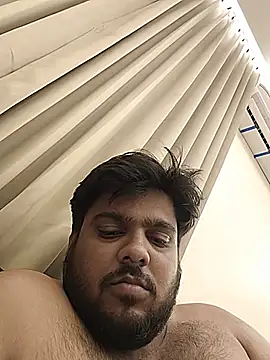 Cutehornyyboiy live sex cam
