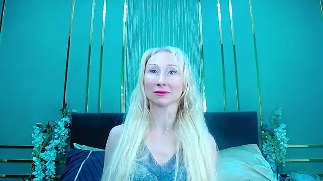 KissDreamm live cam on StripChat