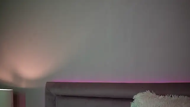 JoelleApril webcam