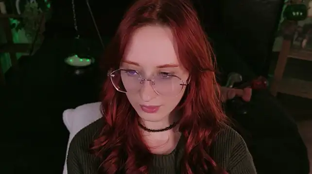 WICKEDEMBER live cam on StripChat