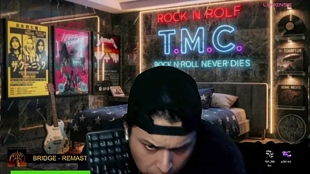 chino_roz webcam