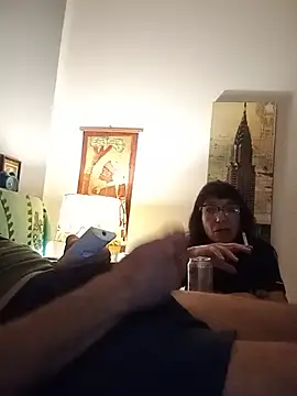 Deddyitalia3p live cam on StripChat