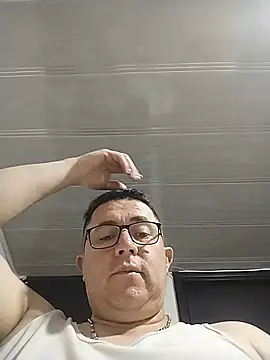 BigCristh79 live cam on StripChat