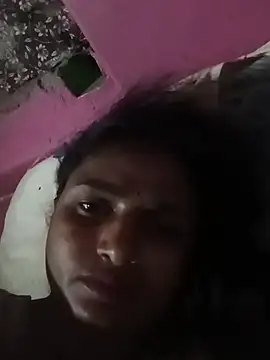 Mahi_902 live cam on StripChat