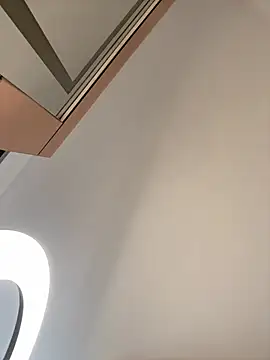 Jenn_Layton
