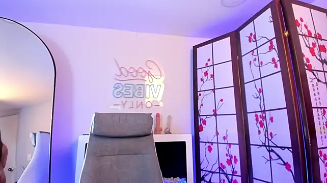 Sweett_Alexaa