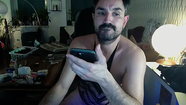 tomz0819