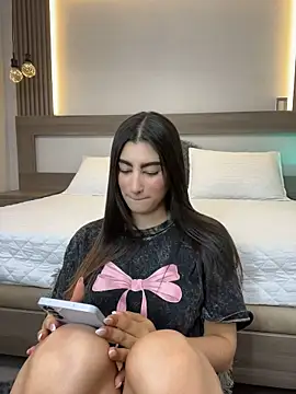 evelyn_hills
