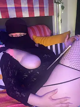 holly_hijab_jelly