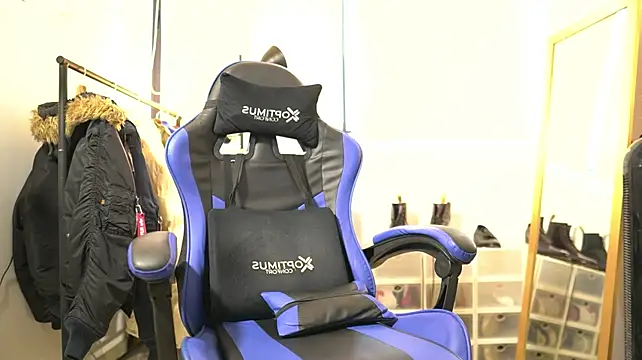 DimitriSullivan_ webcam