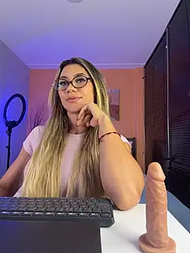 Valentina_Saint webcam
