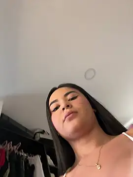 Jenn_Layton live cam on StripChat