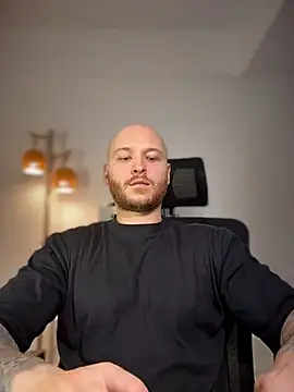 AdamMeyer_10 live cam on StripChat
