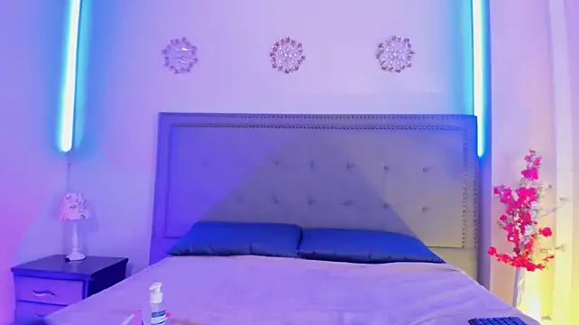 Martinasweeth live cam on StripChat