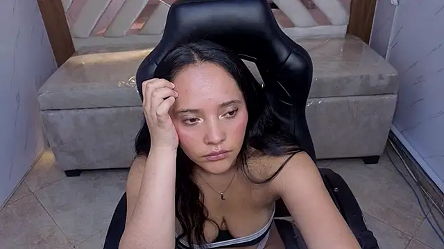 scarlett_monroe_b