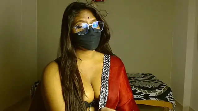 Hotginni4 webcam