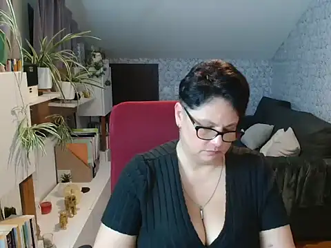 Newgirl4you live cam preview