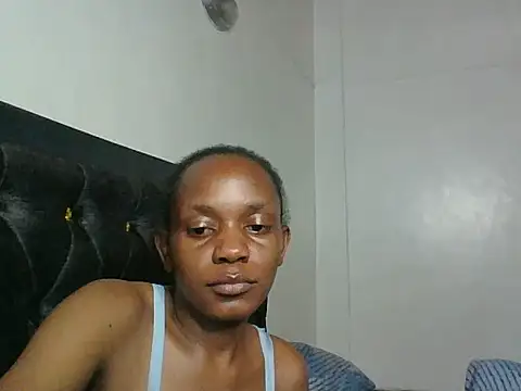 Pixieluck live cam on StripChat