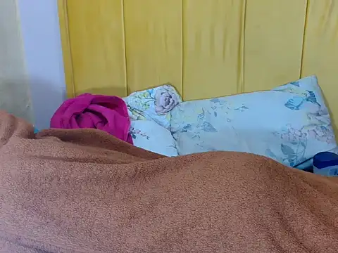 PlatinumBootyXXX webcam