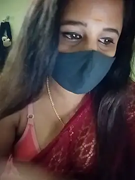 Tamil_Rani- live cam on StripChat