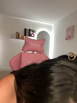 Jenn_Layton live cam on StripChat